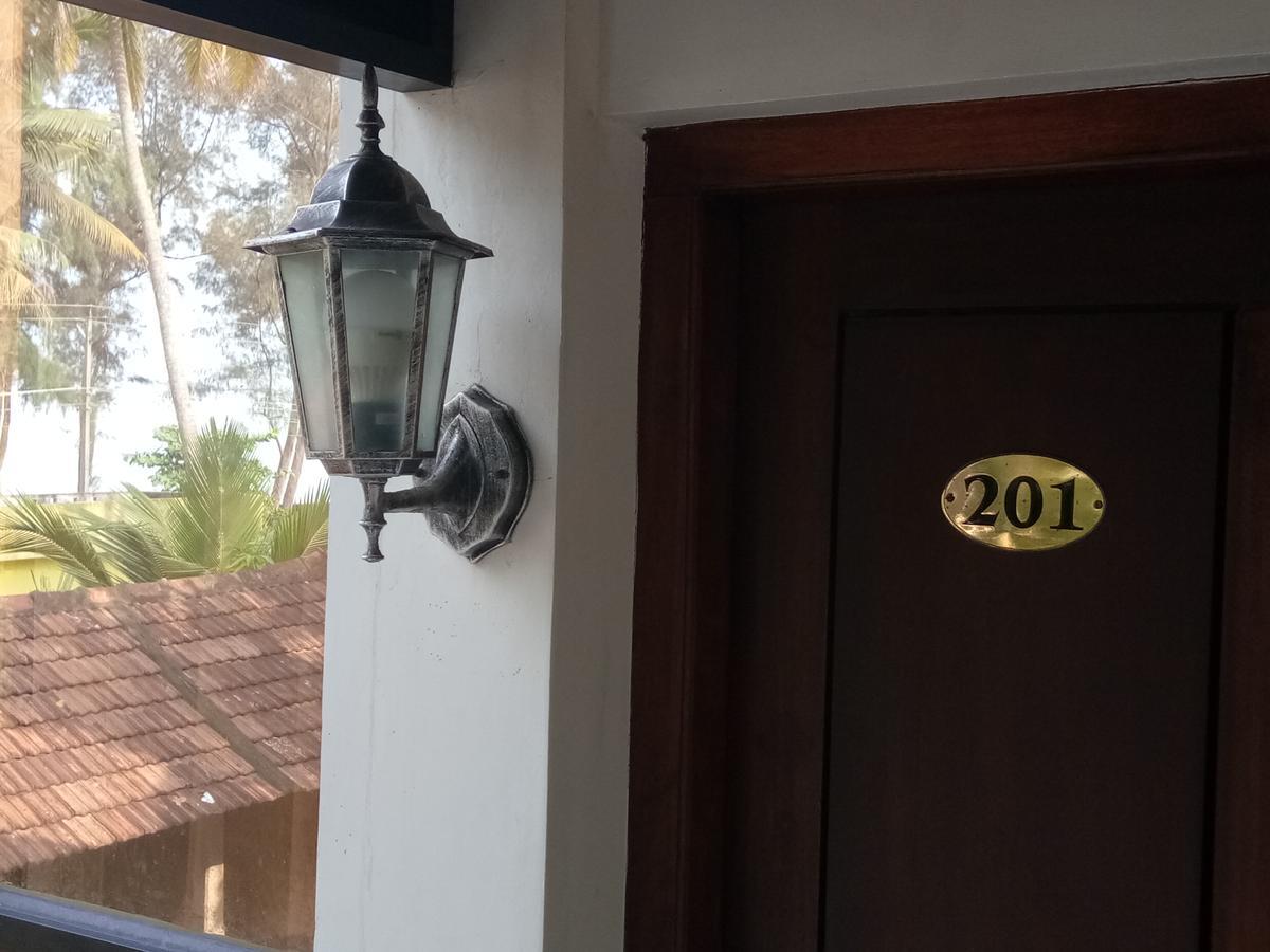 Palm Beach Villa Cseráj-part Kültér fotó